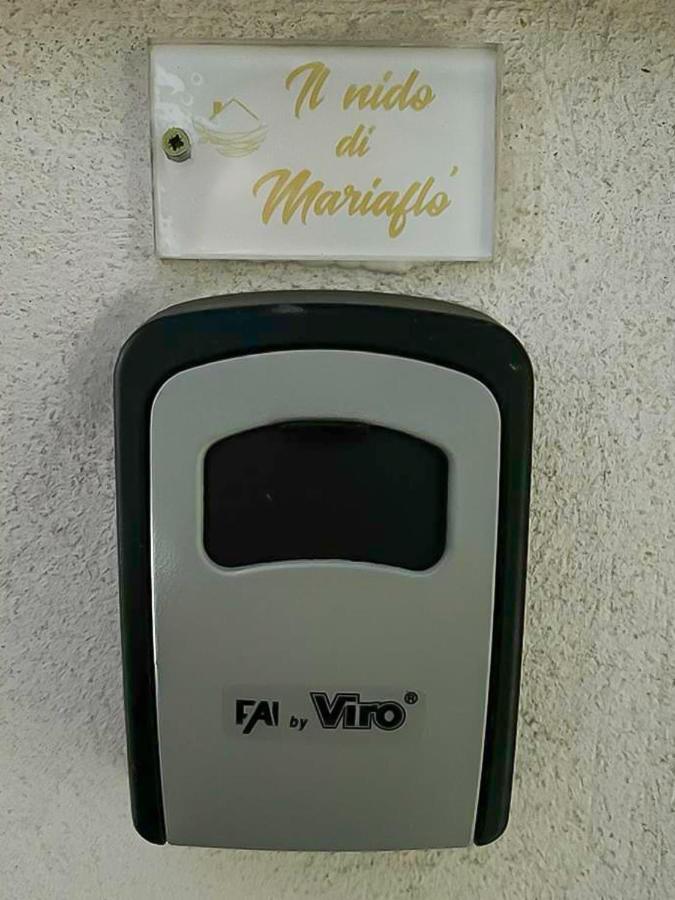 Apartamento Il Nido Di Mariaflo Nápoles Exterior foto