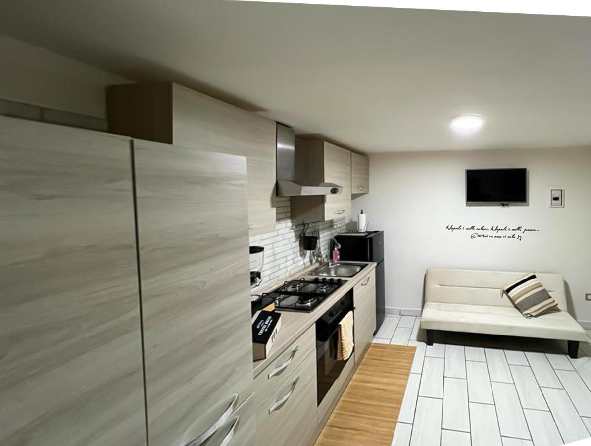 Apartamento Il Nido Di Mariaflo Nápoles Exterior foto